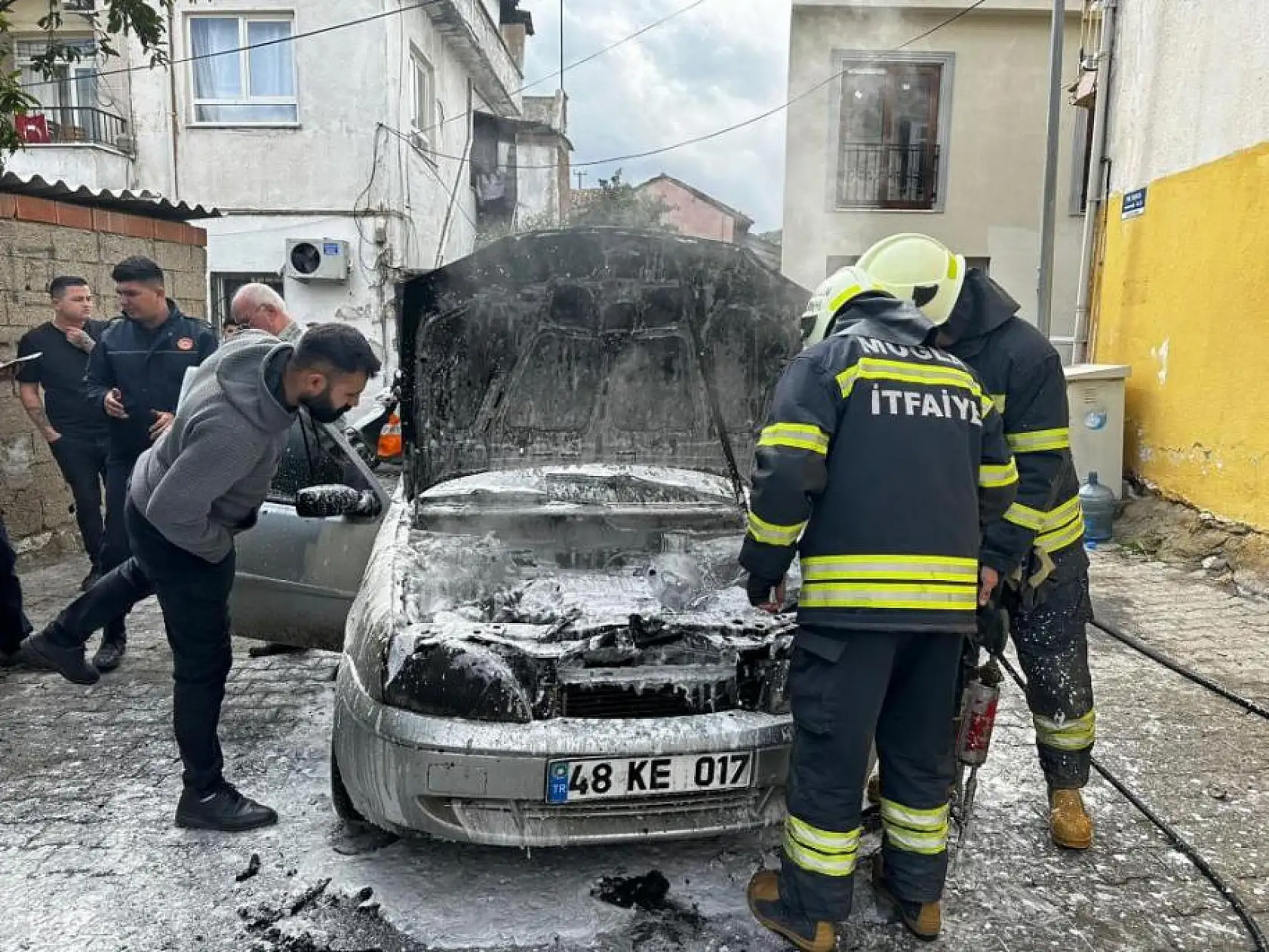 LPG'li araç yangını panikletti