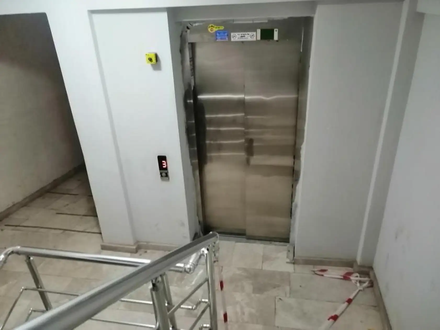 Anne ve kızı asansörde ölü bulunmuştu, katilleri komşuymuş