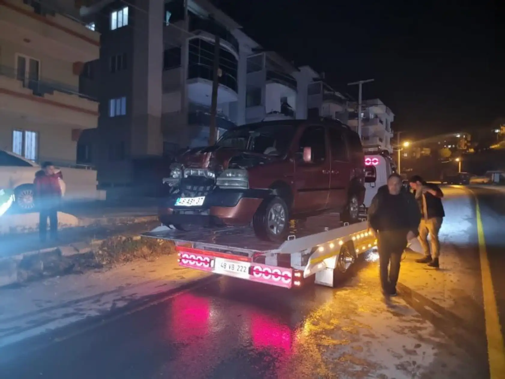 Zincirleme trafik kazası, 1'i ağır, 2 yaralı