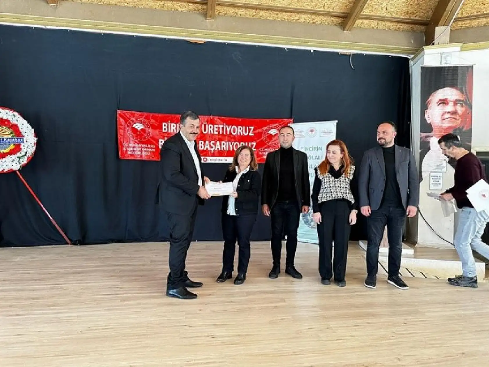 İncir fidanları dağıtıldı