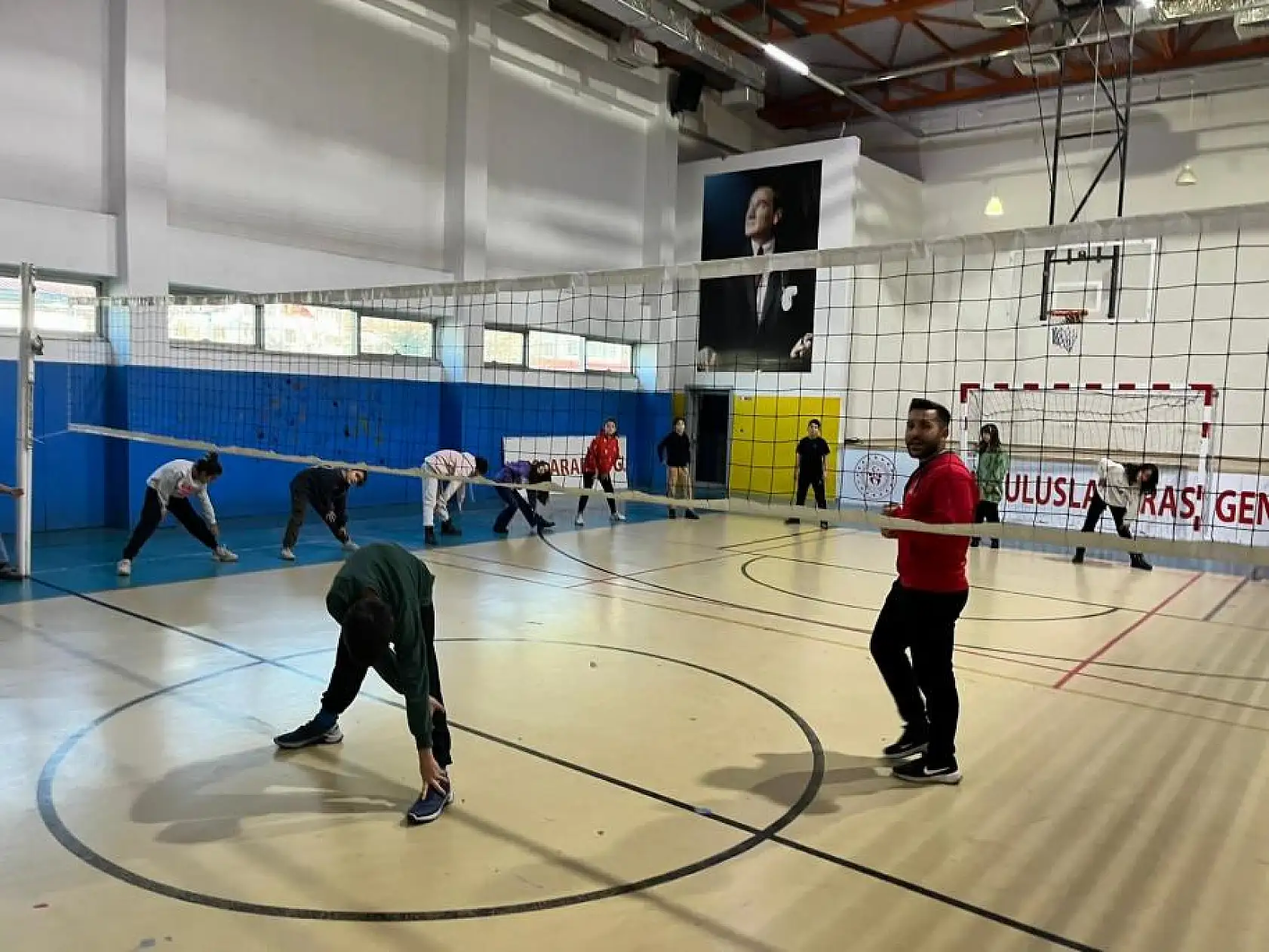 'Biz Bir Takımız Projesi' Başlatıldı