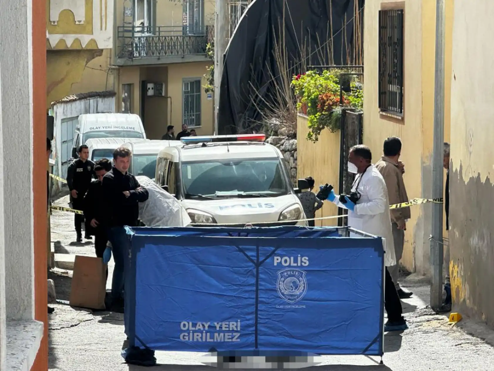 Muğla'da sokakta yürüdüğü sırada silahla vurularak öldürüldü