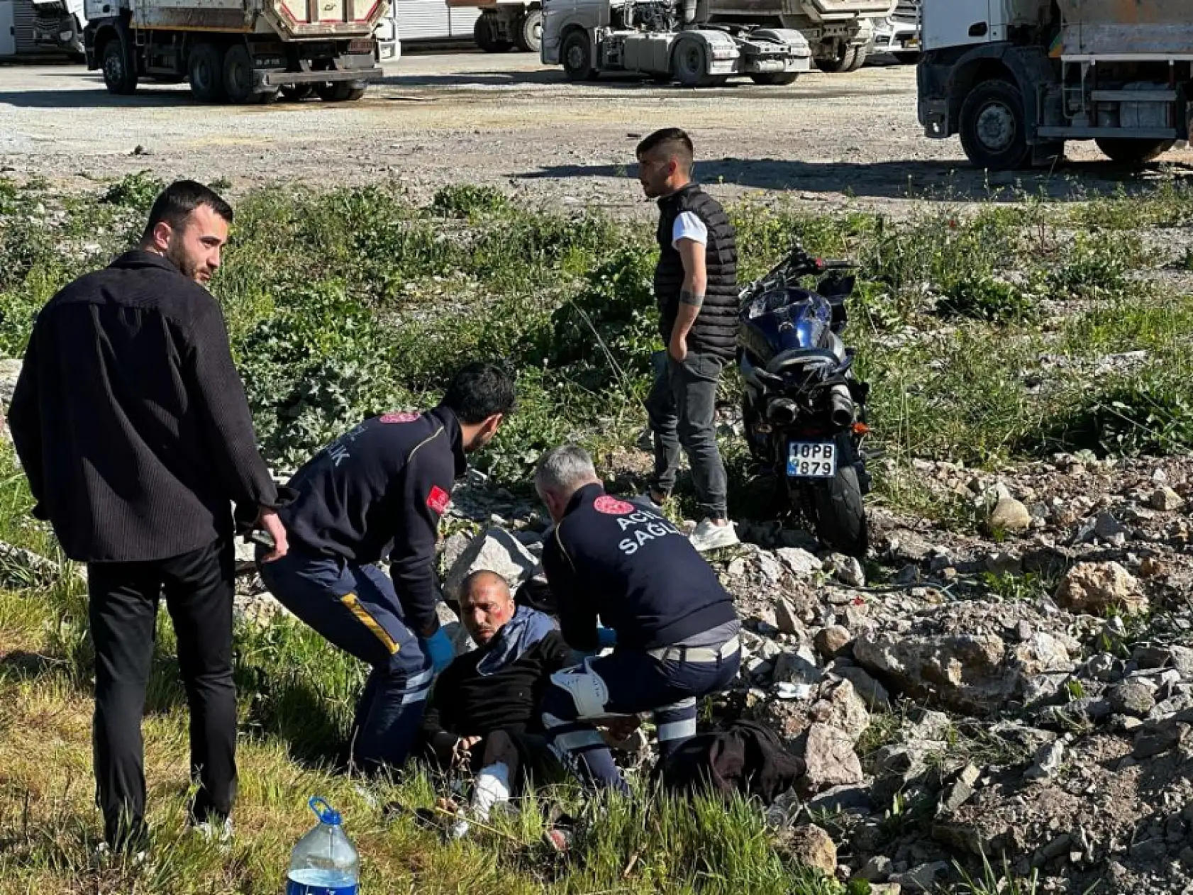 Milas'ta iki motosiklet feci çarpıştı yaralılar var