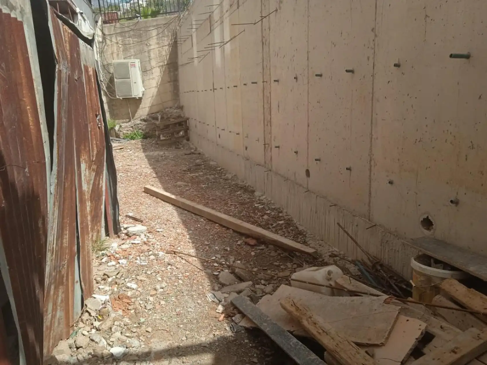 9 yaşındaki kız apartmanın 3. katından düştü