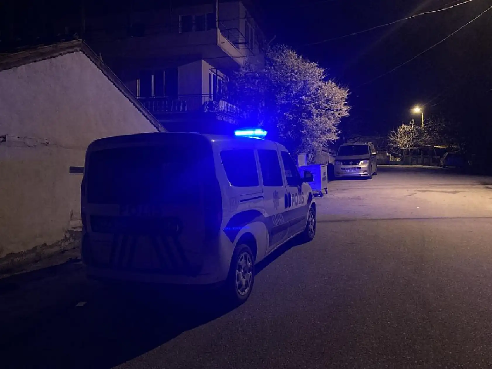 Çıkan kavgada üvey babasını bıçakladı