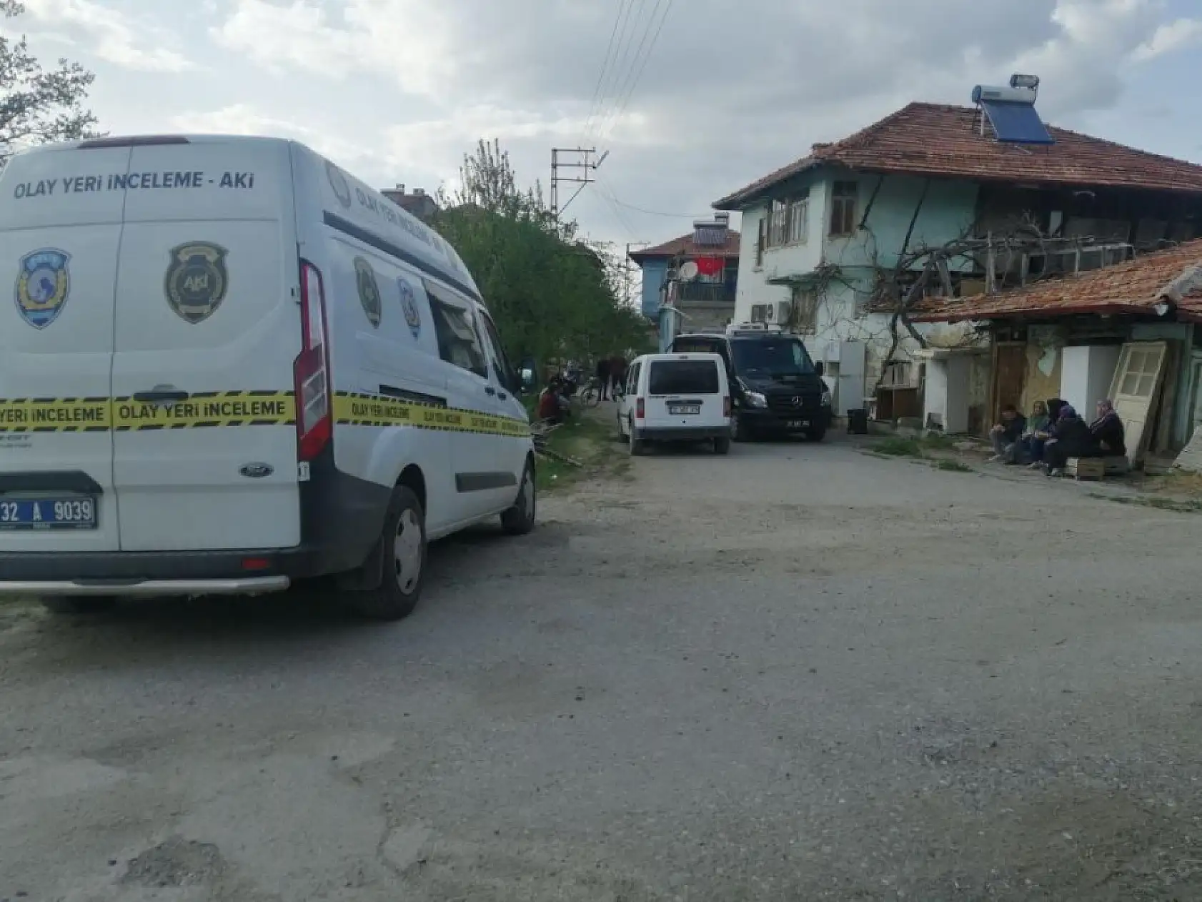 İnfaz koruma memuru, evinde ölü bulundu