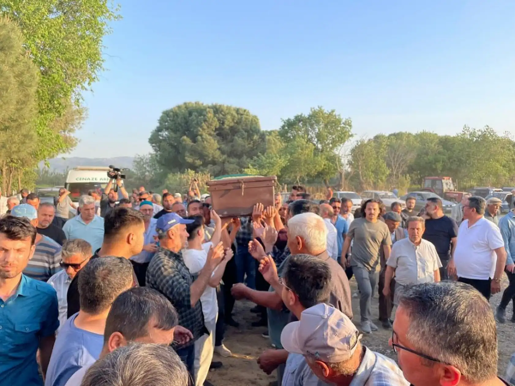 Teleferik kazasında hayatını kaybeden Memiş Gümüş toprağa verildi