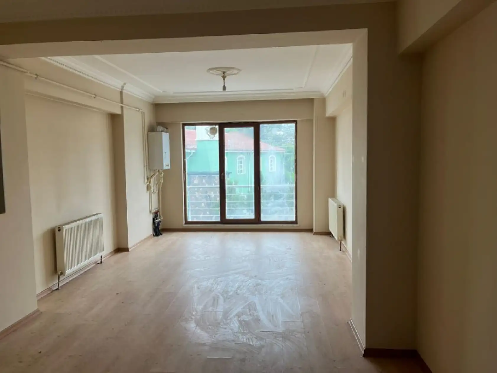 Kiracısını öldü sanan ev sahibi, eve polisle girince şok yaşadı