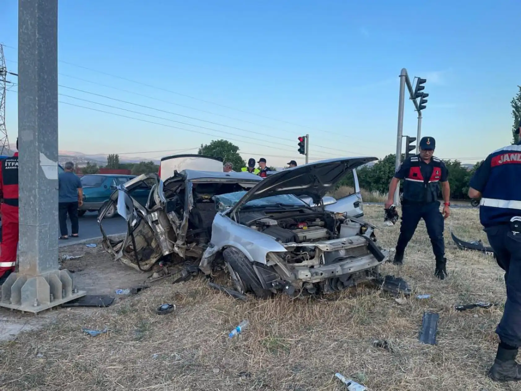 Muğla'da feci kaza: 1'si ağır 4 yaralı