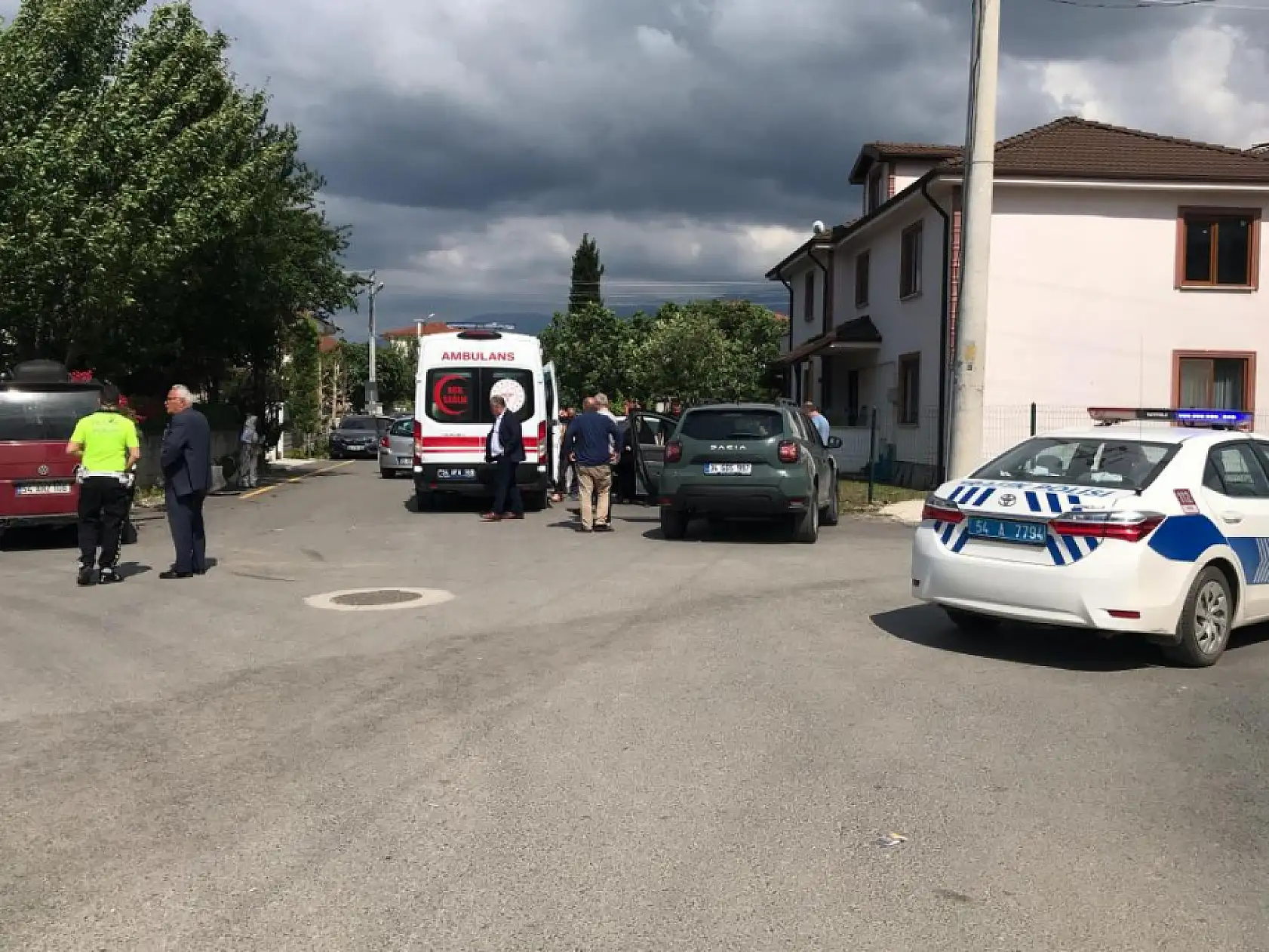 Ehliyetsiz sürücünün karıştığı kazada 3 kişi yaralandı