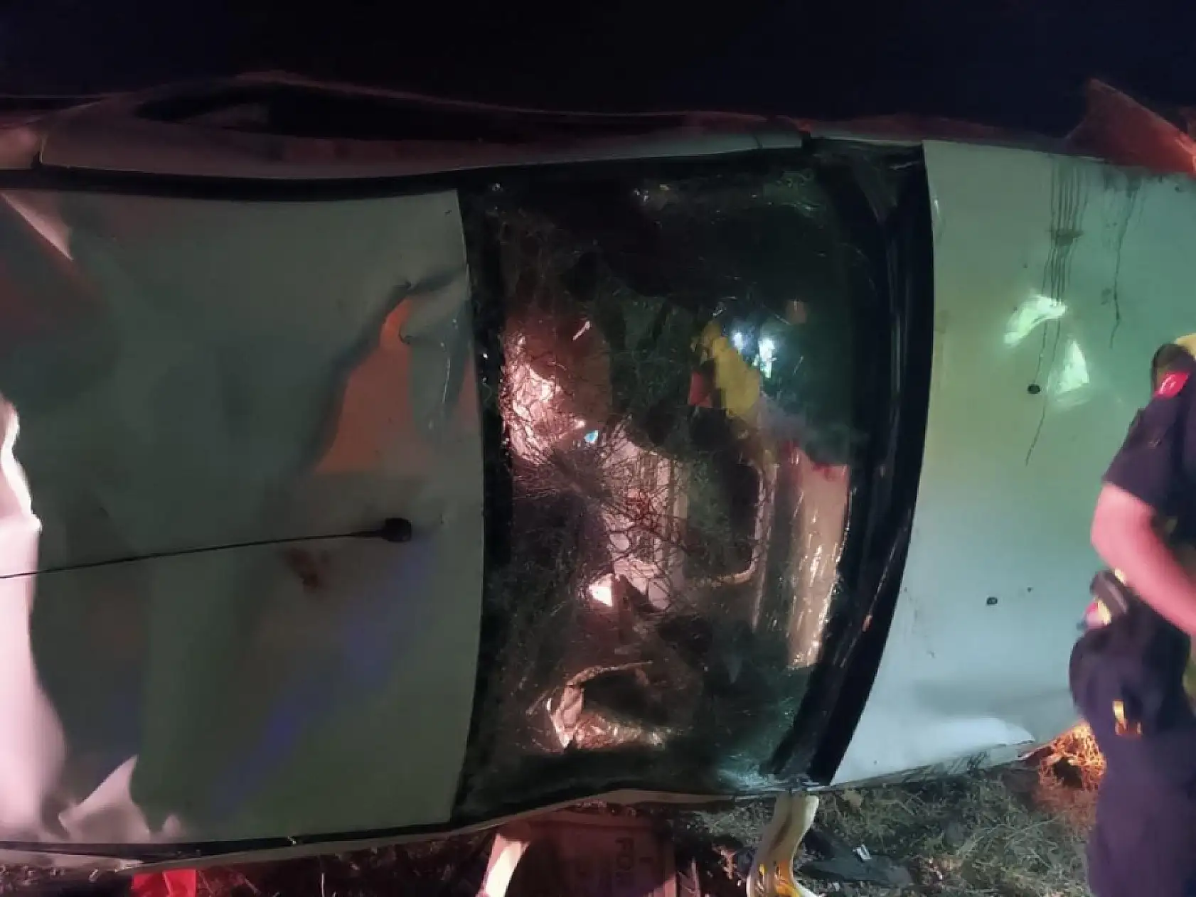 Feci kazada 19 yaşındaki genç hayatını kaybetti, 2 kişi yaralandı