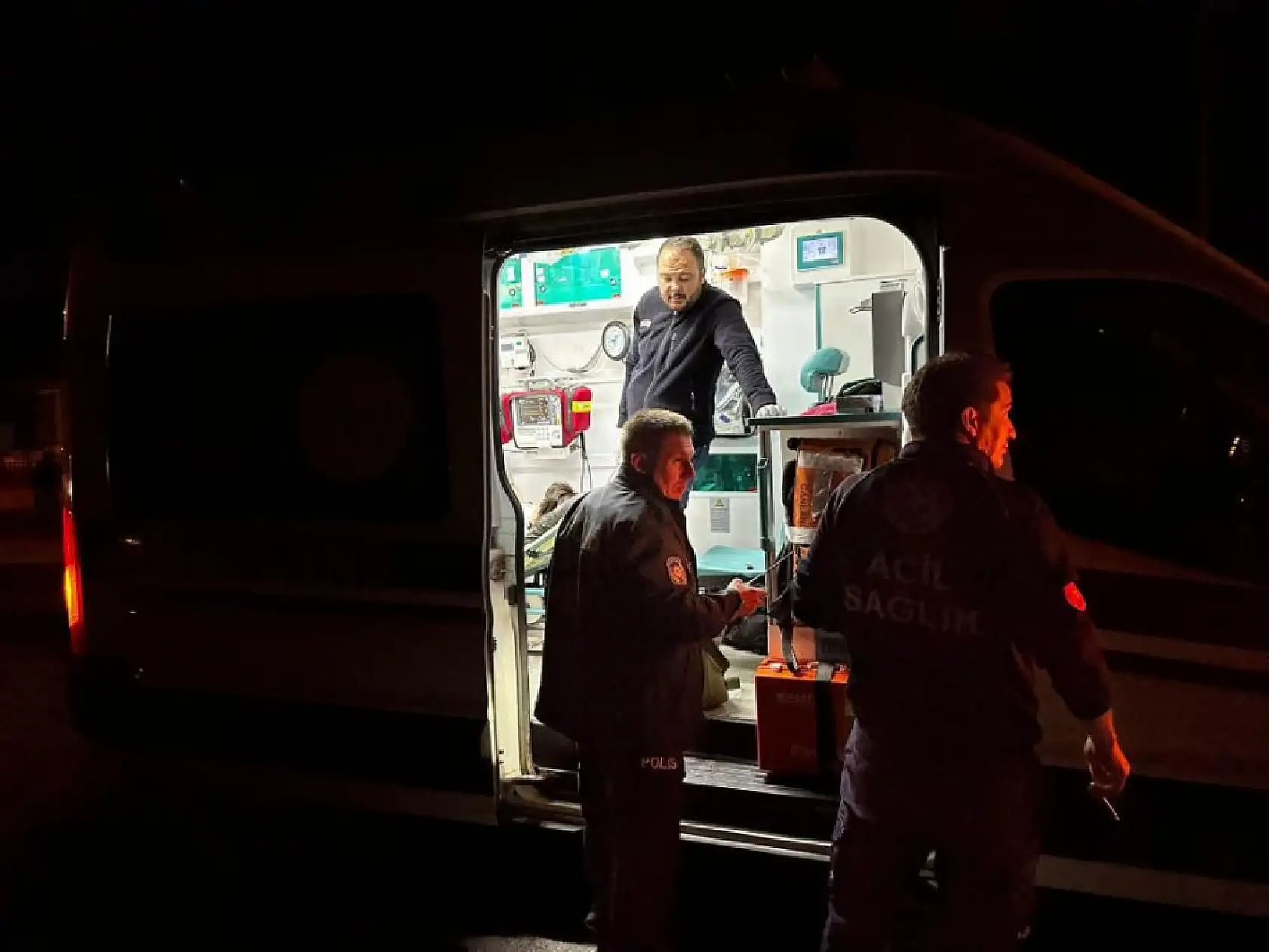 Muğla'da yola atlayan kadına otomobil çarptı