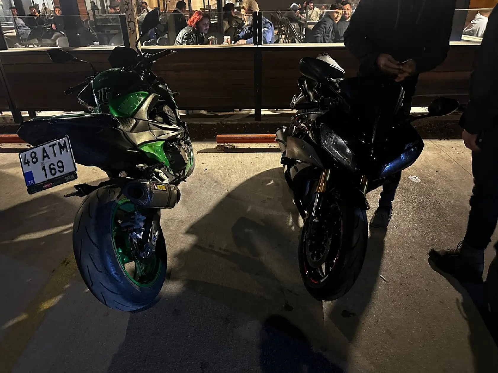 Milas'ta yarış yapan motosikletliler yakalandı