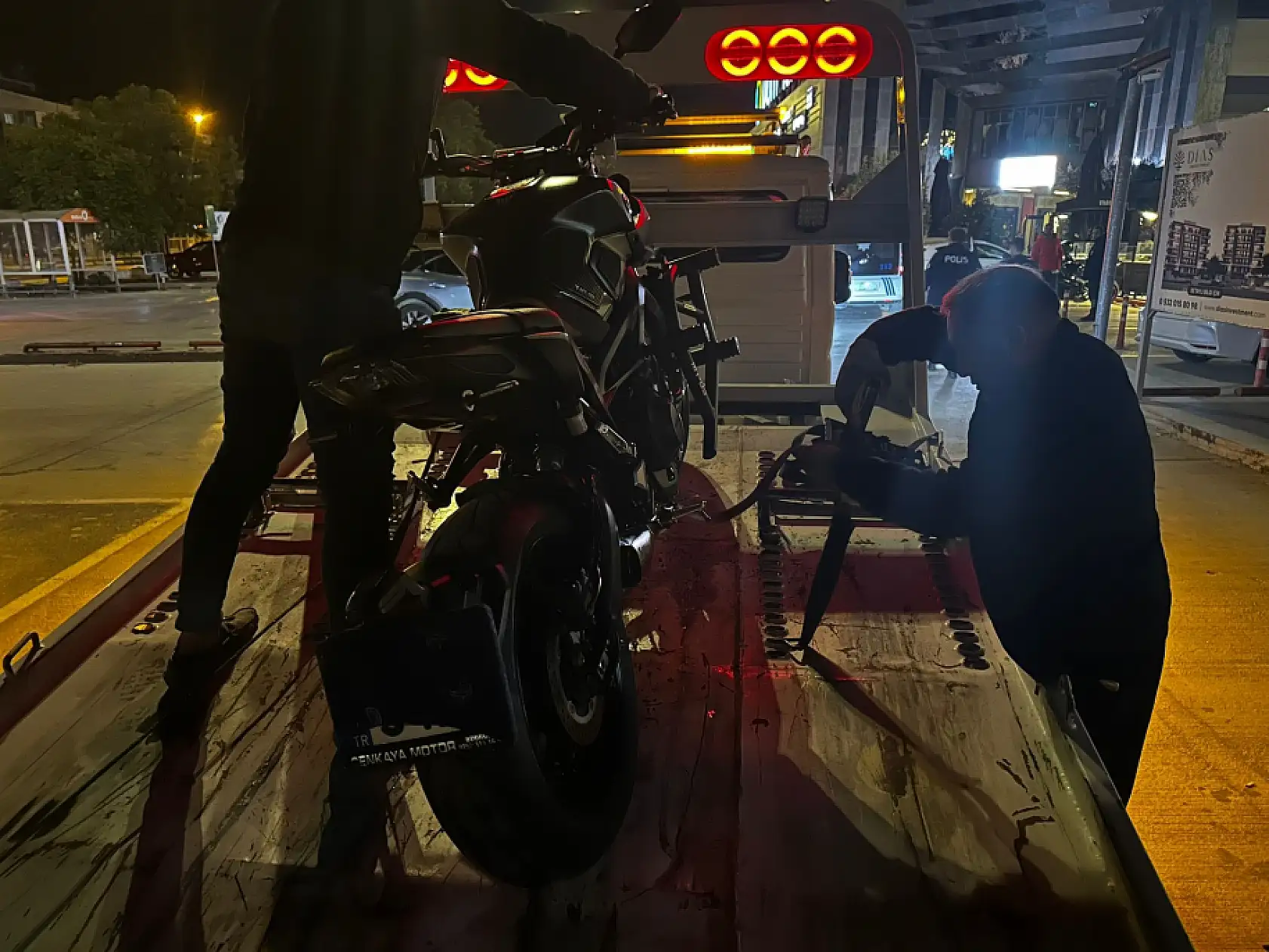 Milas'ta yarış yapan motosikletliler yakalandı