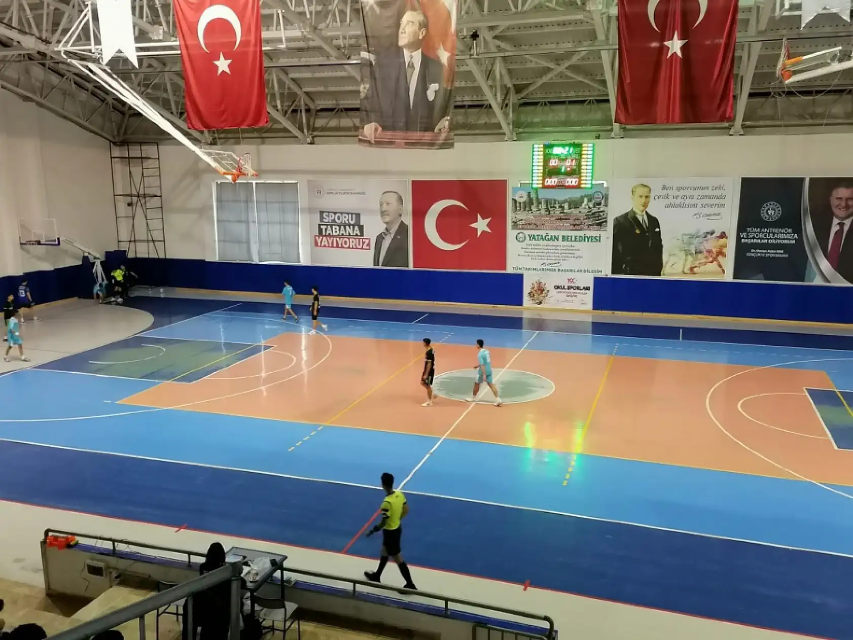 Okul sporları Futsal müsabakaları Yatağan'da başladı
