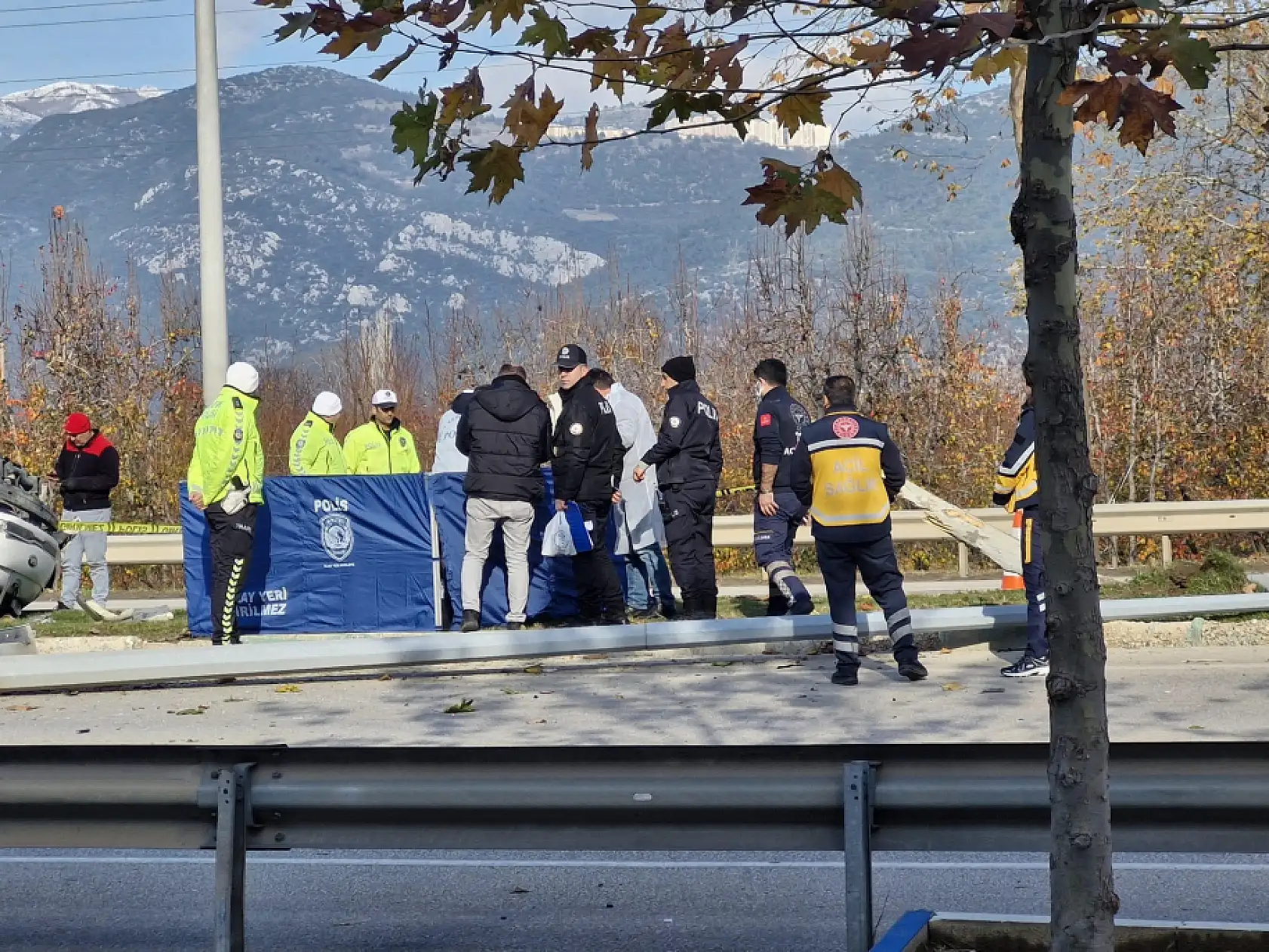 Takla atan kamyonette 2 kişi hayatını kaybetti