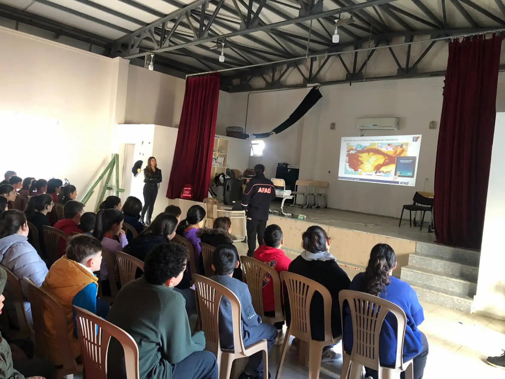 Muğla'da öğrencilere afet farkındalık eğitimi verildi