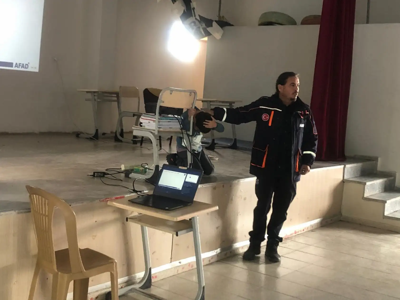 Muğla'da öğrencilere afet farkındalık eğitimi verildi