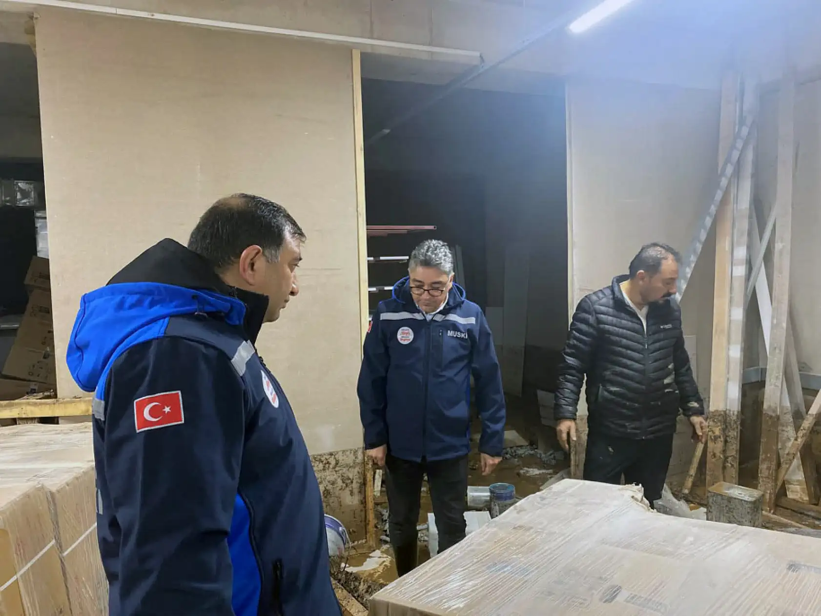 MUSKİ Genel Müdürü Yılmaz ekipleri yalnız bırakmıyor