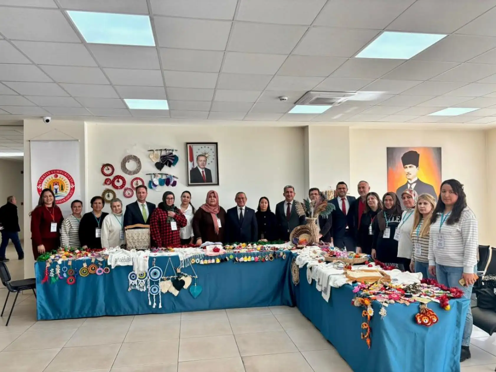 Menteşe Aile Destek Merkezi el sanatları sergisi açıldı