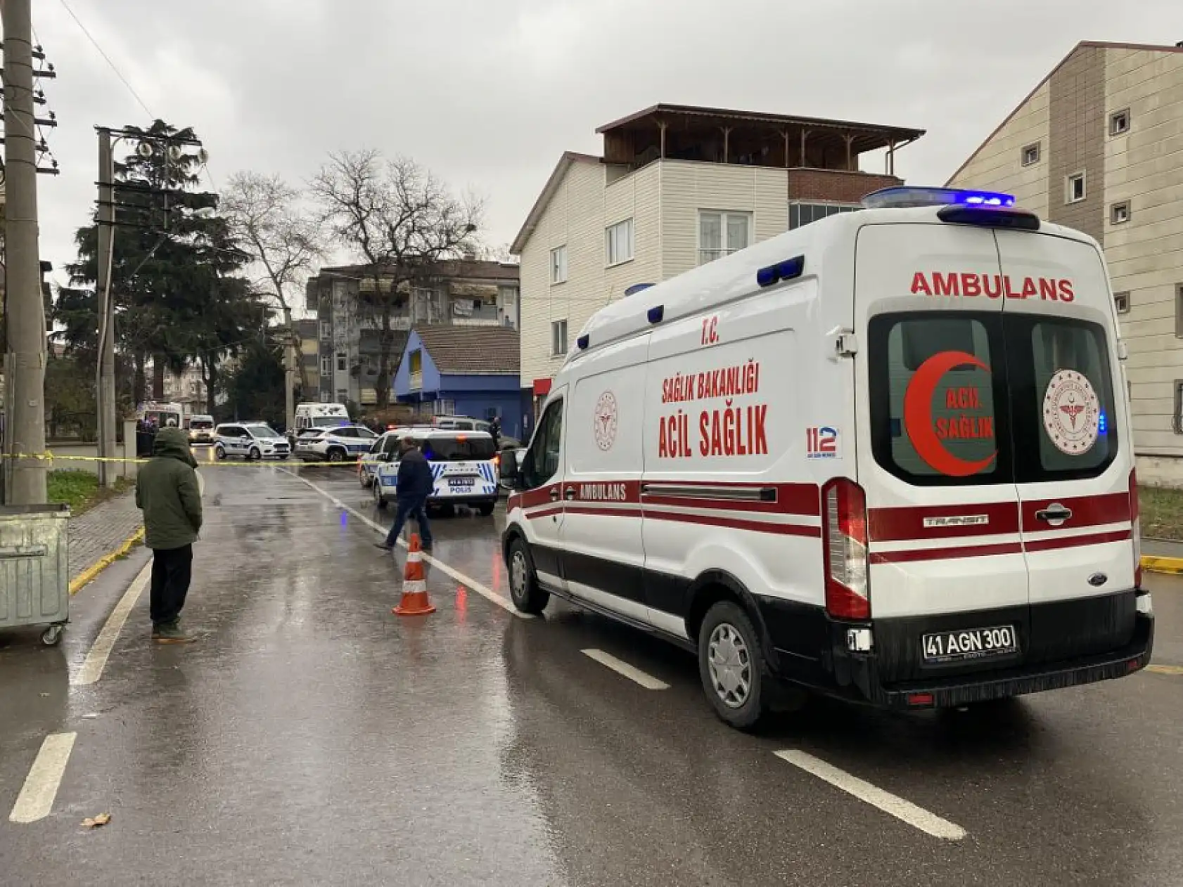 Uzman çavuş sokak ortasında hayatına son verdi