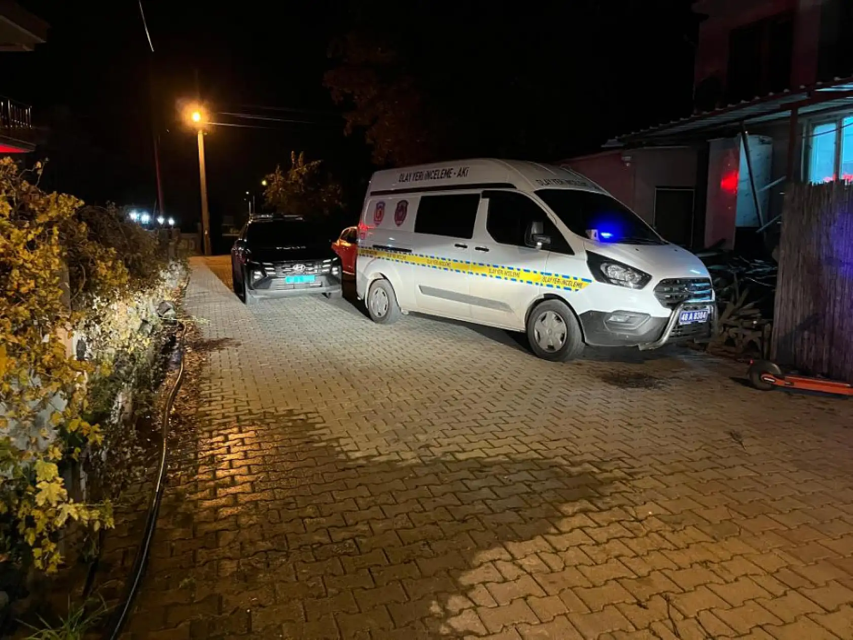 Fethiye'de iş arkadaşını yatağında öldürdü