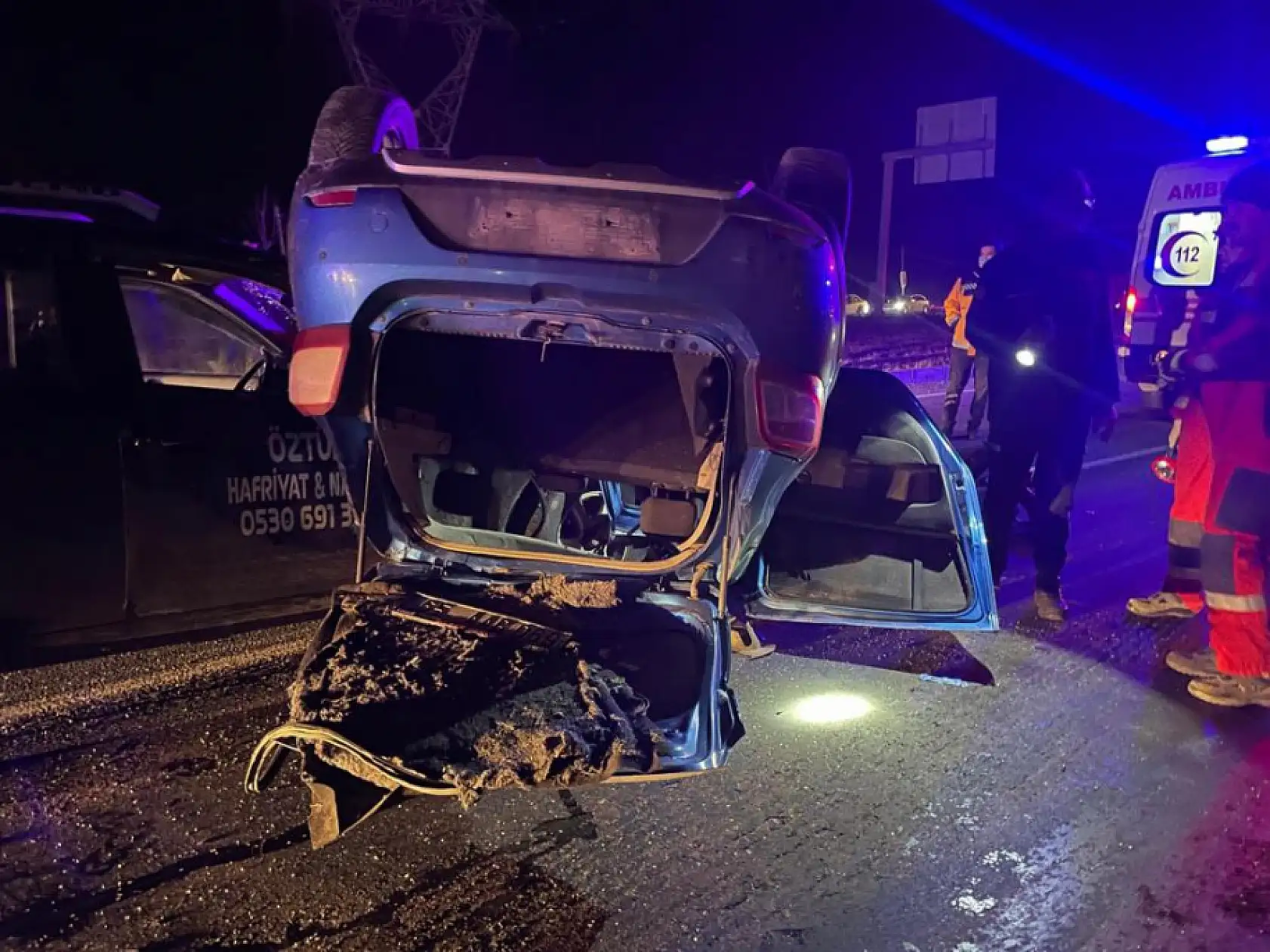 Muğla'da araçlar birbirine girdi: Kaza yerine çok sayıda ambulans sevk edildi
