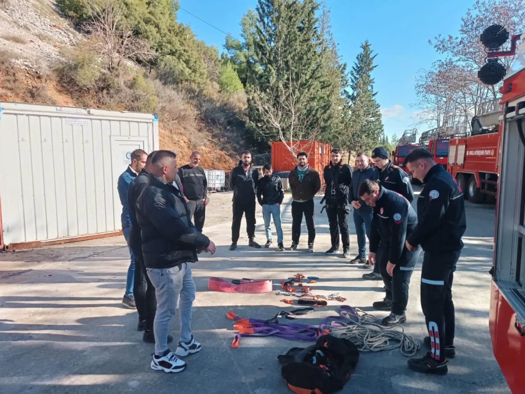 Muğla İtfaiyesi'nden Baca Temizlik Personeline eğitim