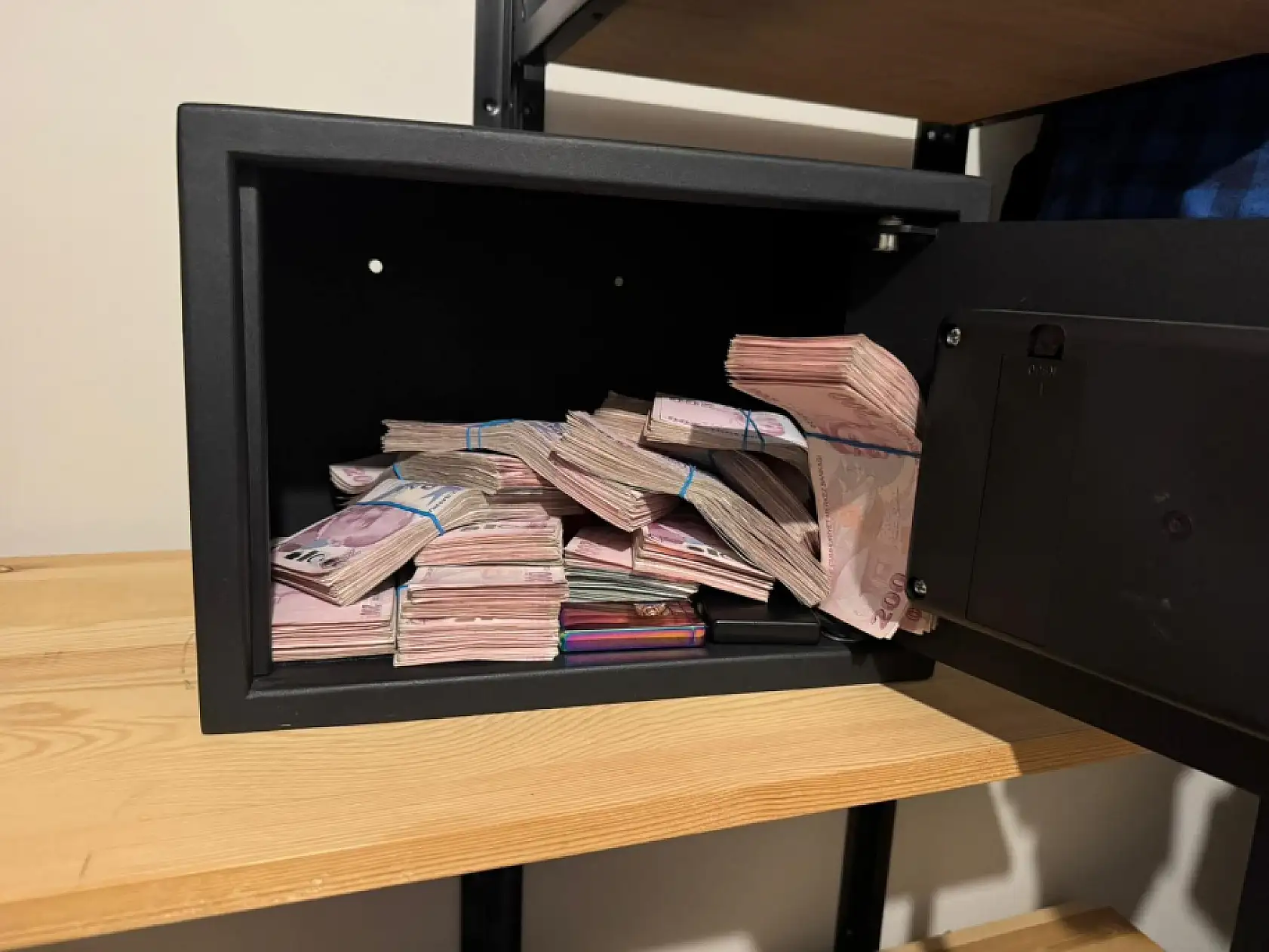 'Bizim oyunumuzu kimse bozamaz' deyip kadınlara zorla fuhuş yaptırdılar, 'Oyunbozan' operasyonuyla yakalandılar