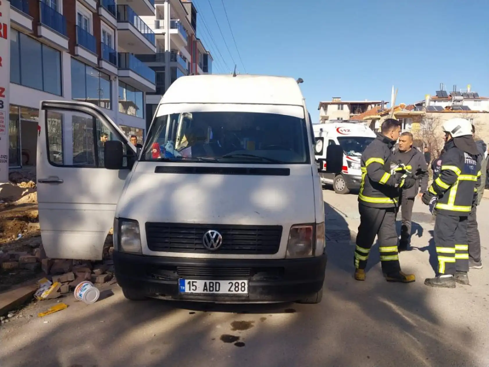 Mobil izolasyon aracında kimyasal patlama: 1 yaralı