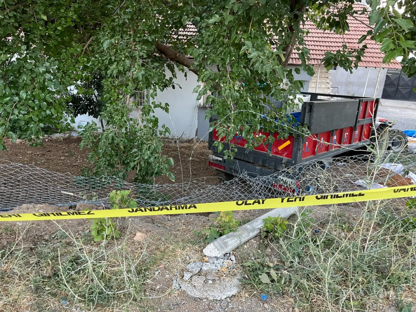 İki kızını traktör kazasında kaybeden baba sorumluların cezalandırılmasını istiyor