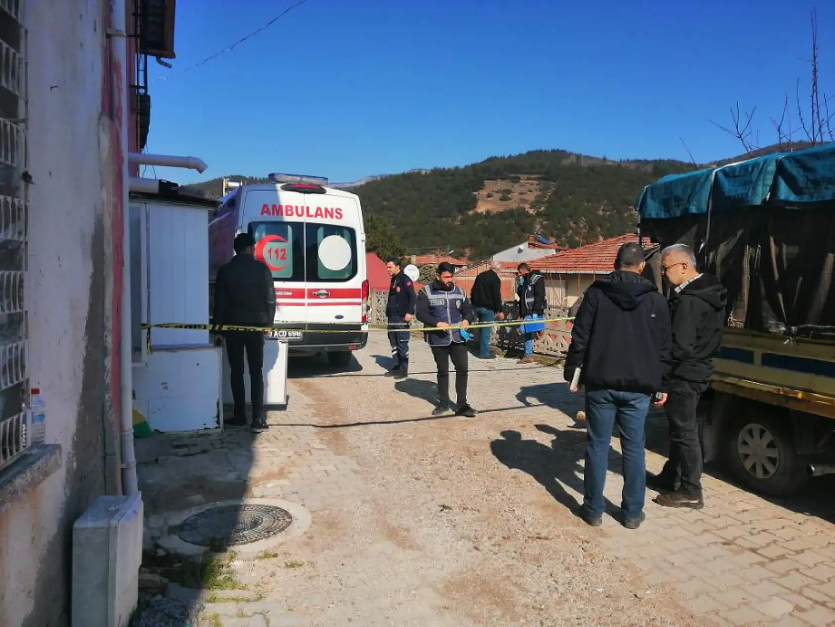 Kan donduran olay: Baba oğlunu keser ile öldürdü