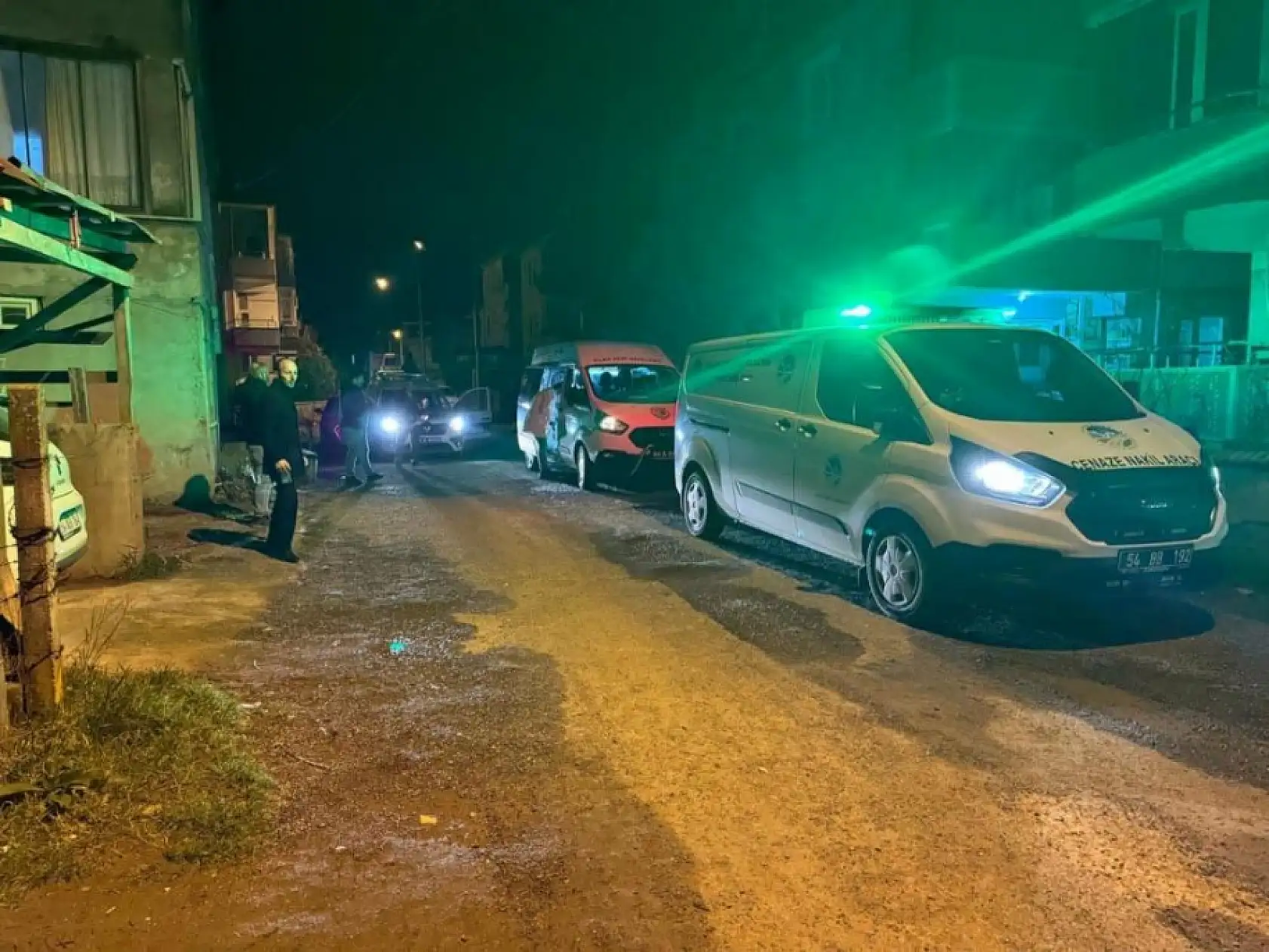 Yemek getiren komşuları haber alamadı, evde cansız bedeni bulundu