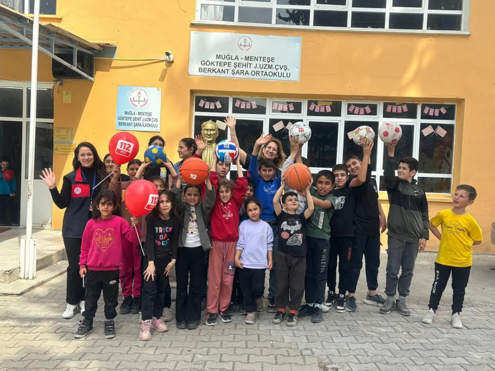 Muğla Acil Çağrı Merkezi, Göktepe'de geleceğin bireyleriyle buluştu