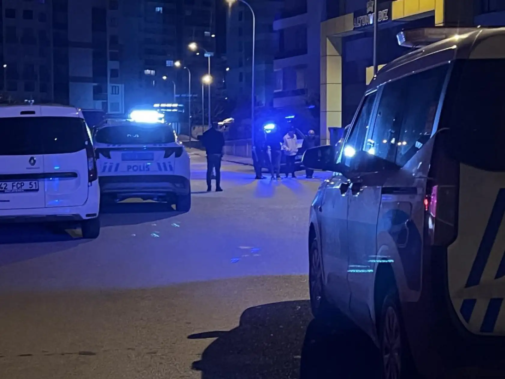 Otoparkta dehşet: Site sakinini otoparkta av tüfeği ile vurarak öldürdü