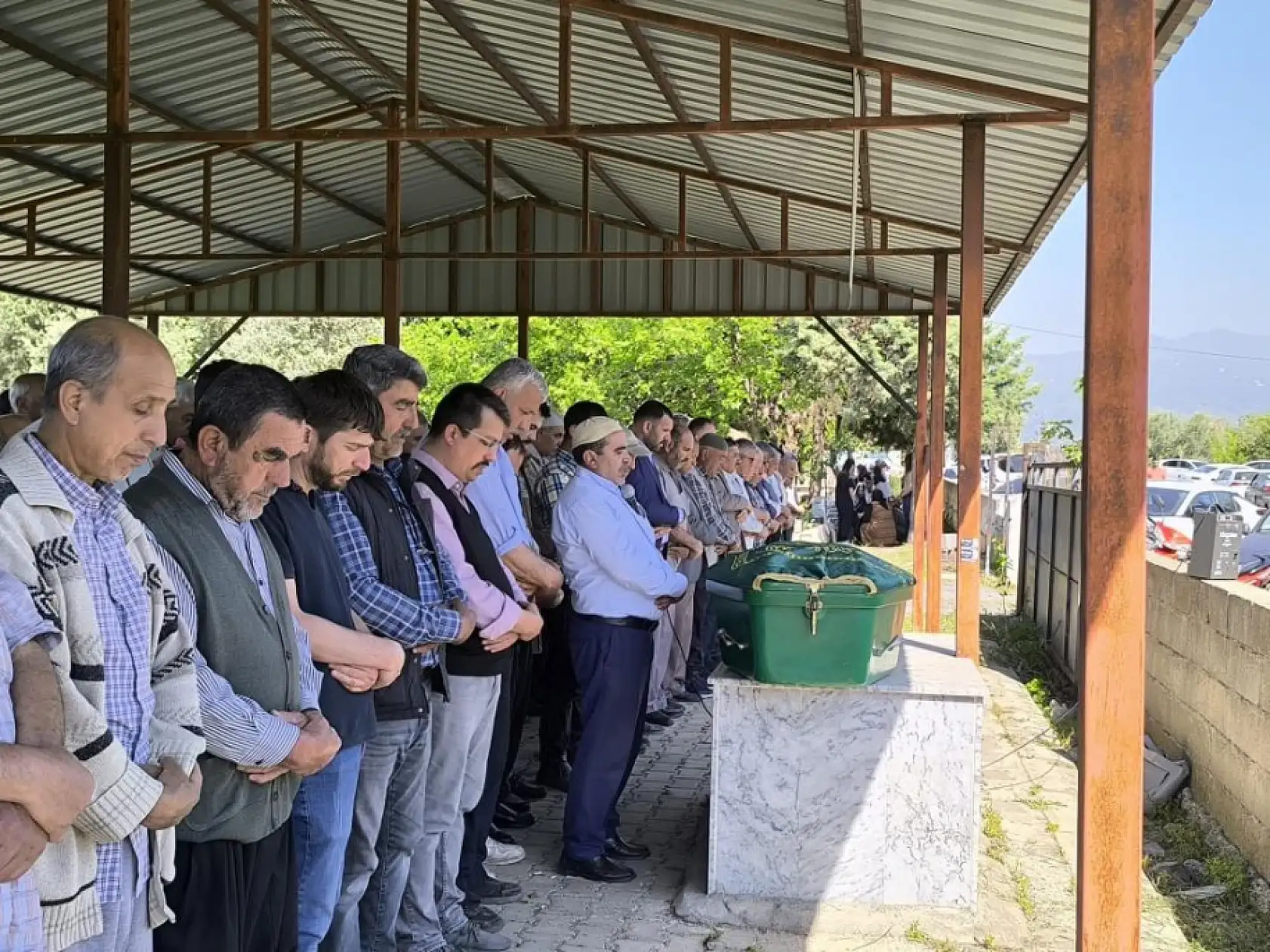 Kan donduran cinayet: Tartıştığı eşini baltayla öldürdü