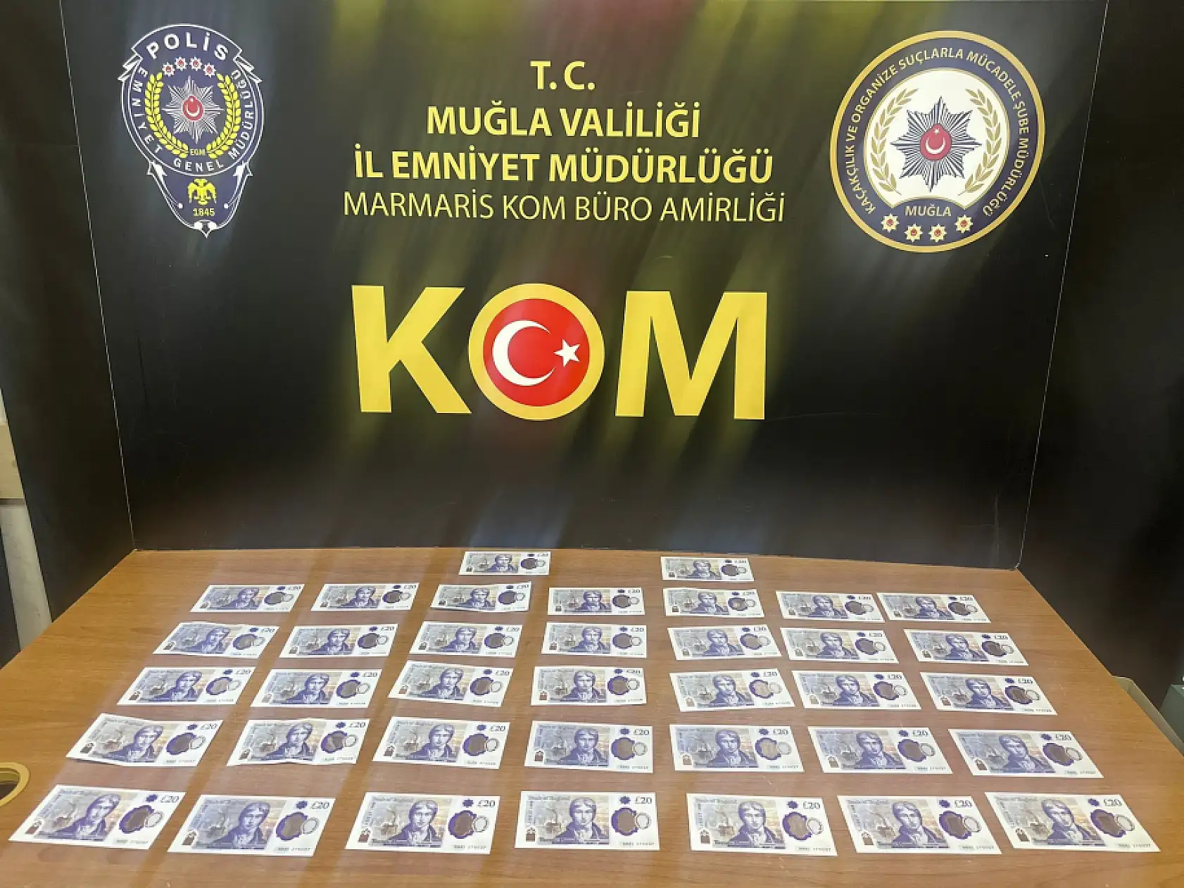 Marmaris'te İngiliz turist sahte poundla yakalandı