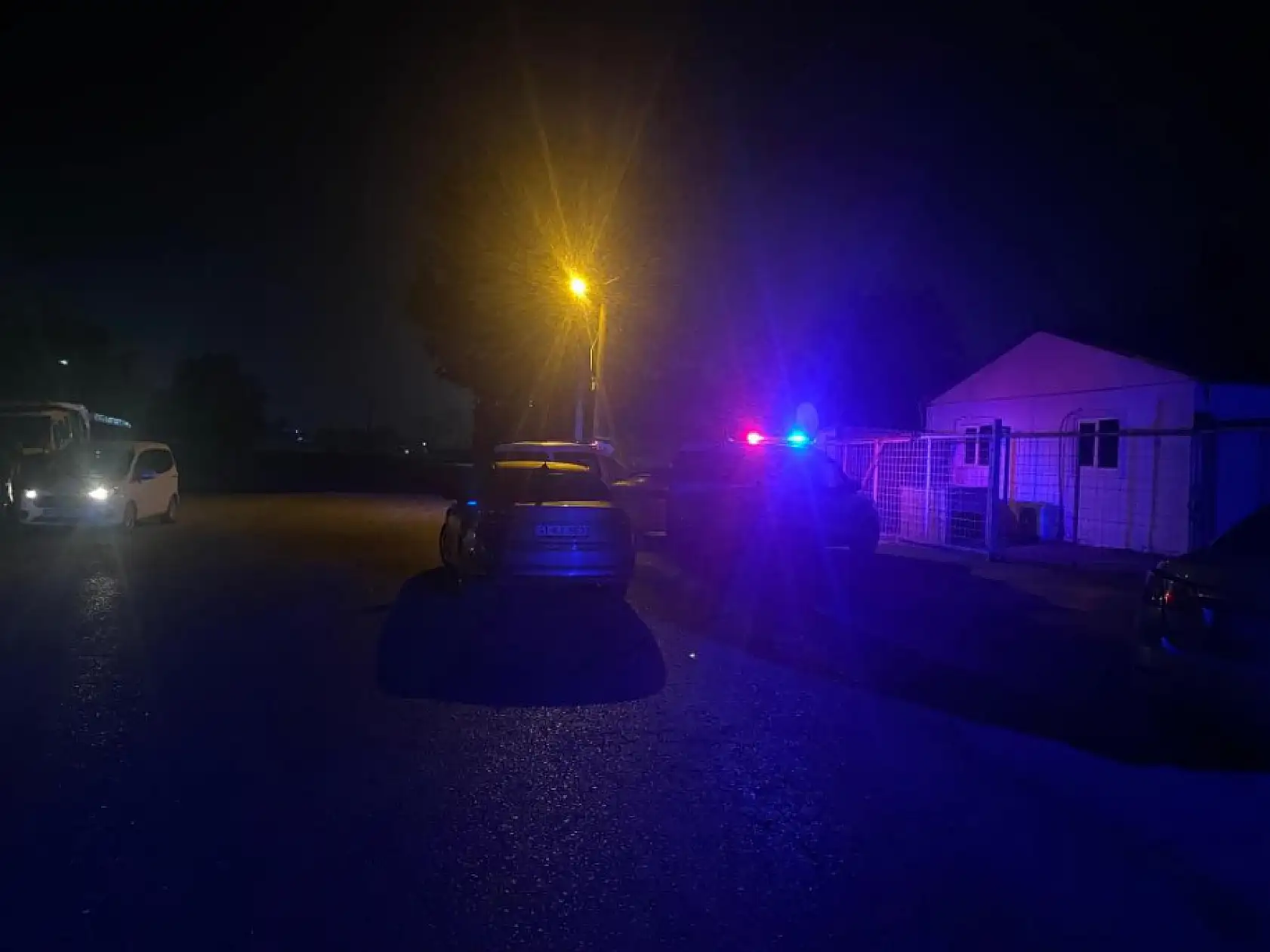 Mahalleyi koku sardı, ekipler alarma geçti