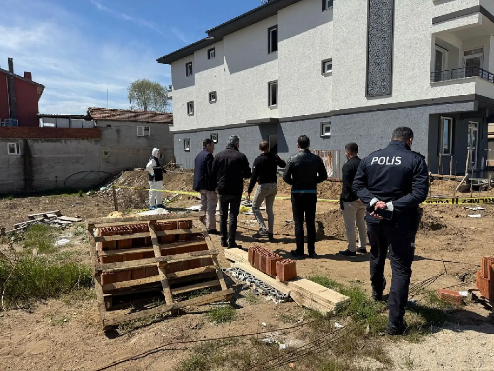 İnşaat işçilerinin bulduğu kafatası ekipleri harekete geçirdi