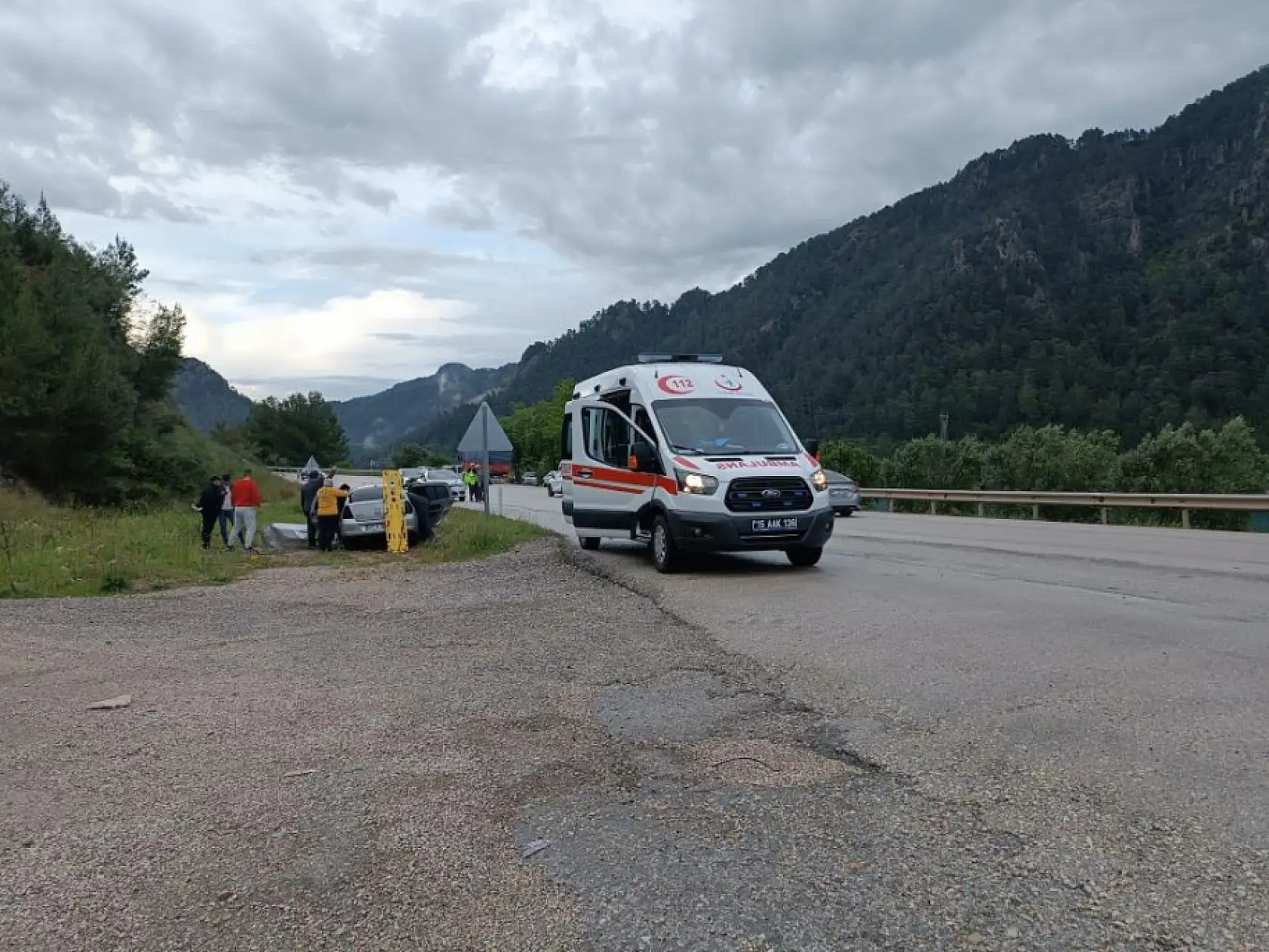 Isparta-Antalya Karayolu'nda feci trafik kazası