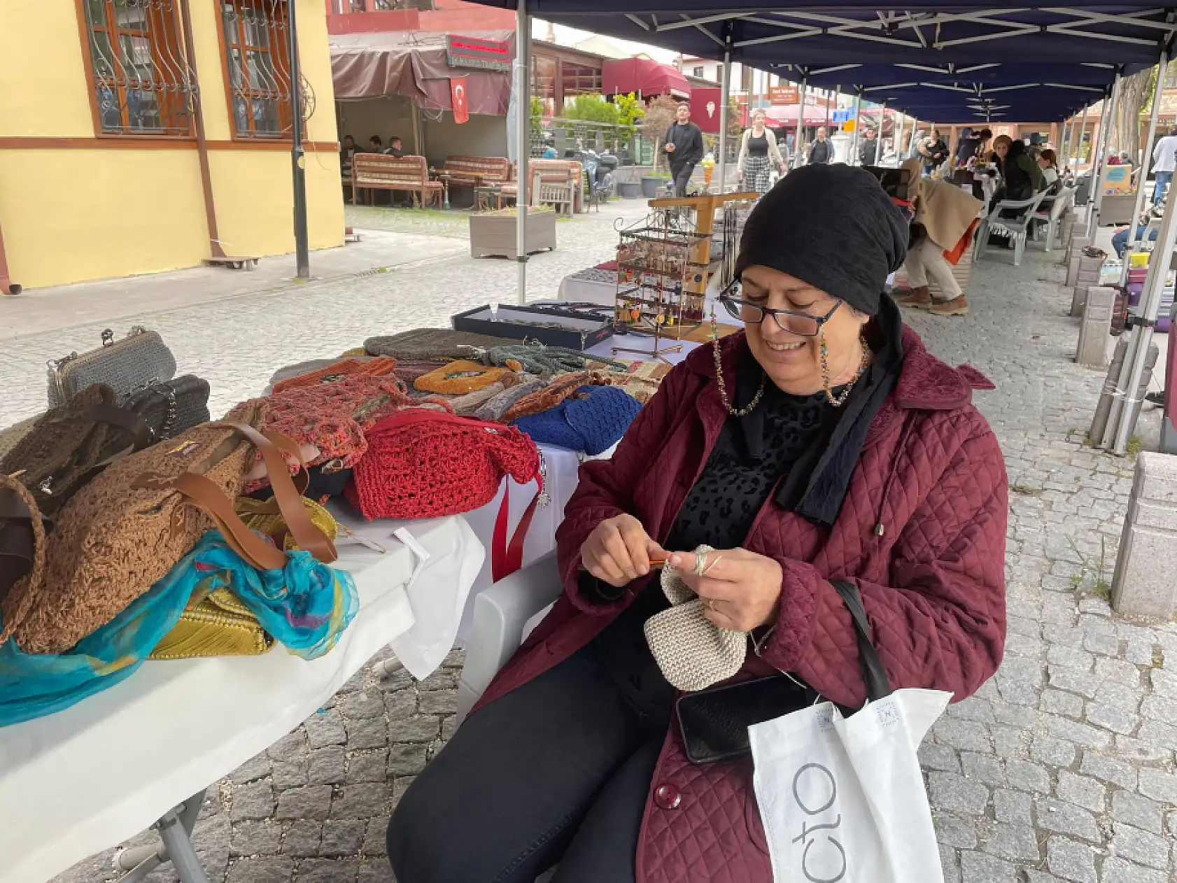 Hobisiyle 60 yaşında girişimciliğe başladı