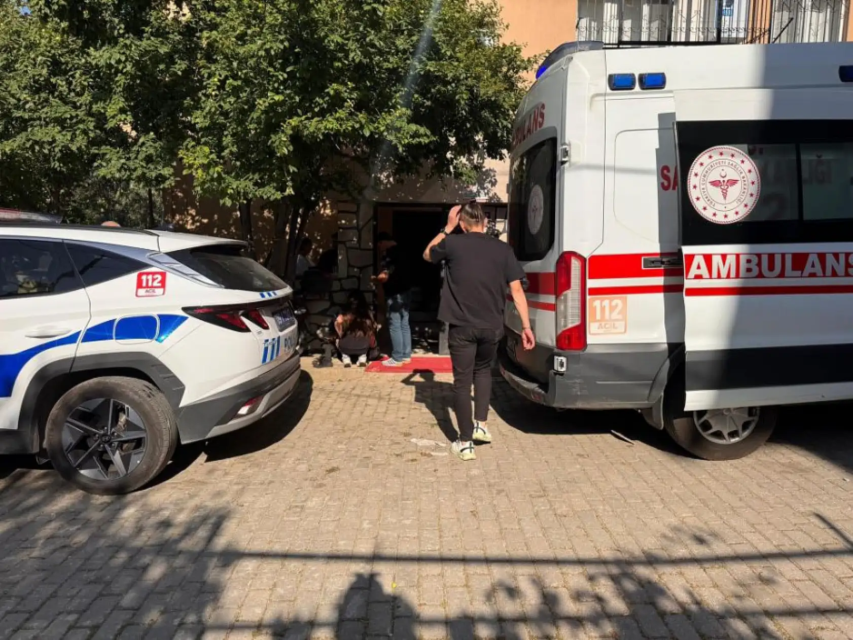 18 yaşındaki genç babasının beylik tabancası ile kendini vurdu