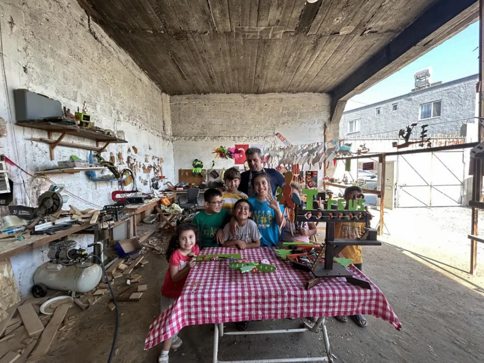 Sadece 13 yaşında! Hayallerini oyuncağa dönüştürüyor