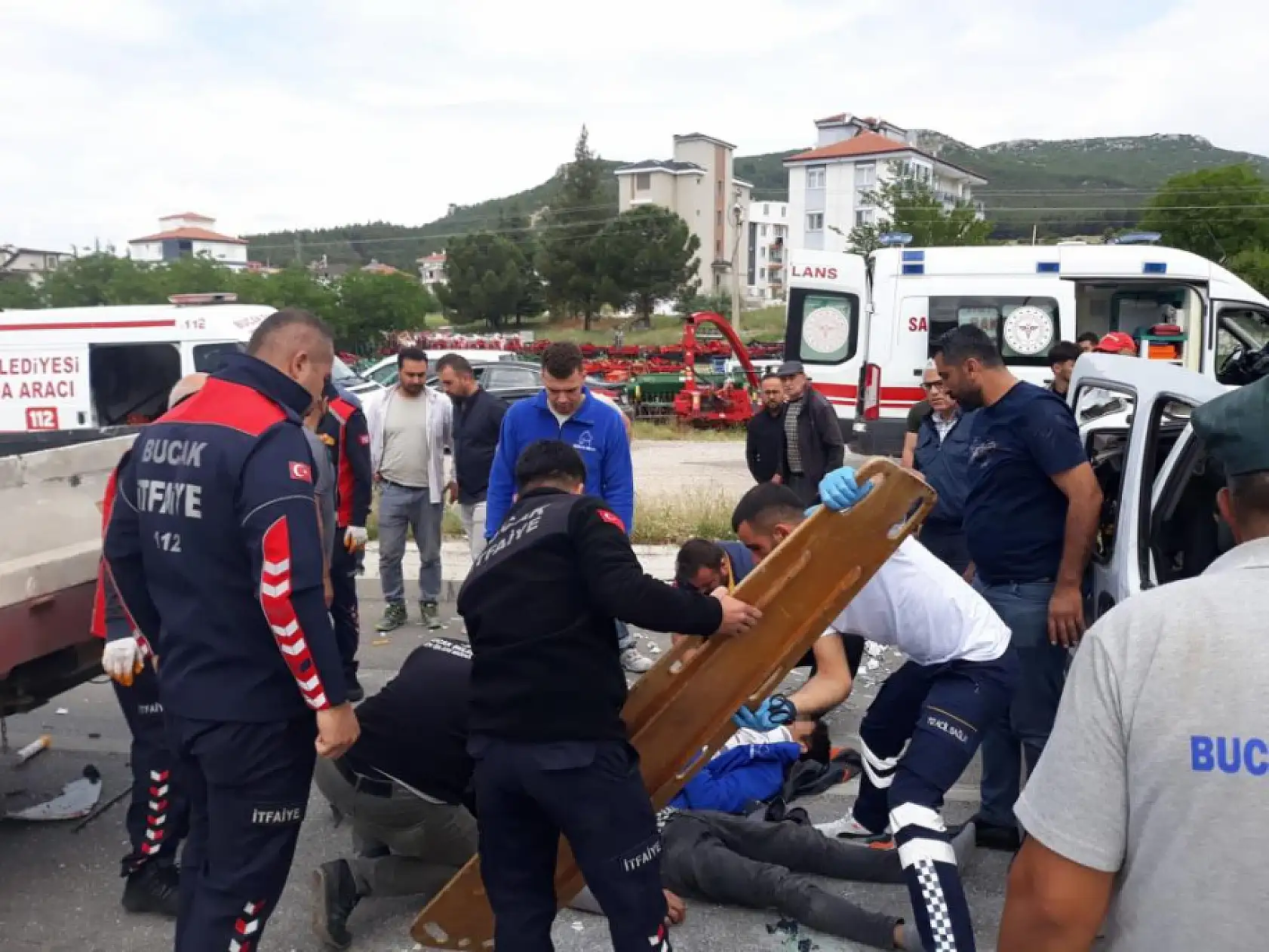16 yaşındaki sürücü takla attı, araç hurdaya döndü!