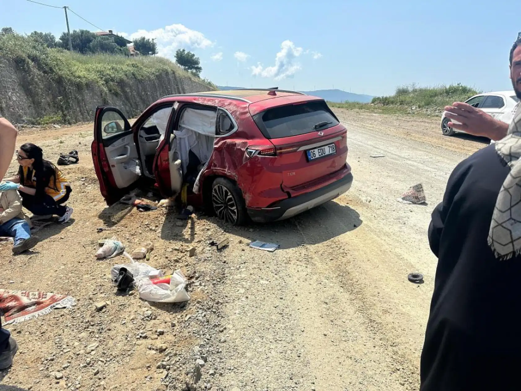 Togg kazası: Araç 4 metreden uçtu, 2 yaralı