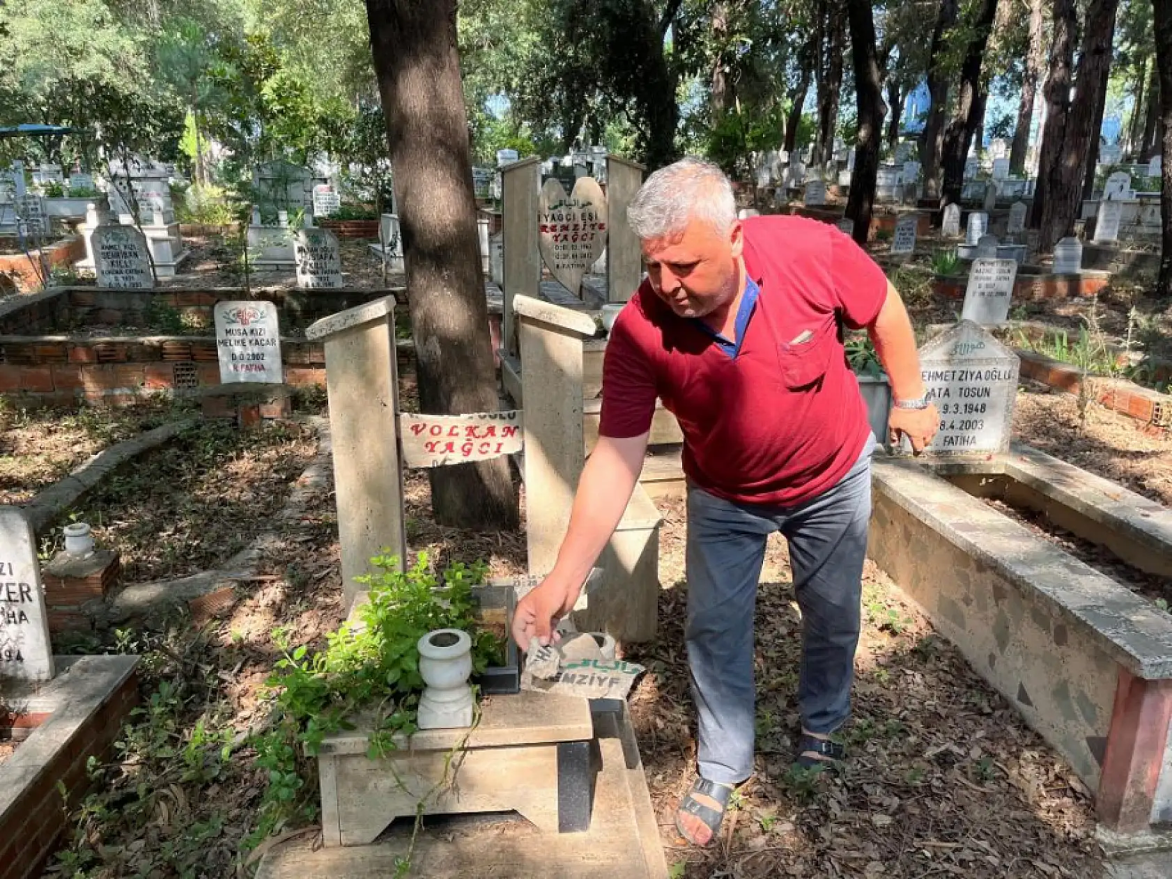 Bayram arifesinde mezarlığa gelen vatandaşlar hayatlarının şokunu yaşadı