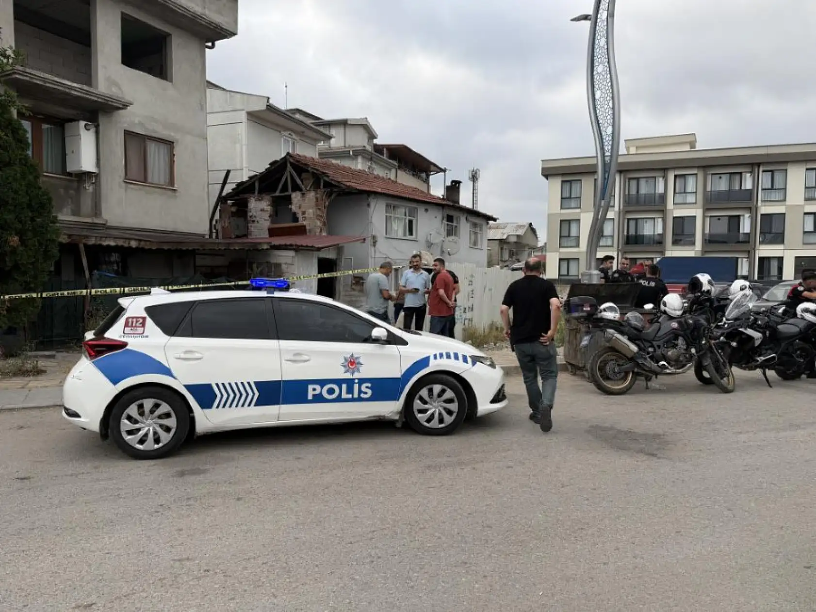 Eski kocası tarafından silahla vurulan kadın hastanede hayatını kaybetti