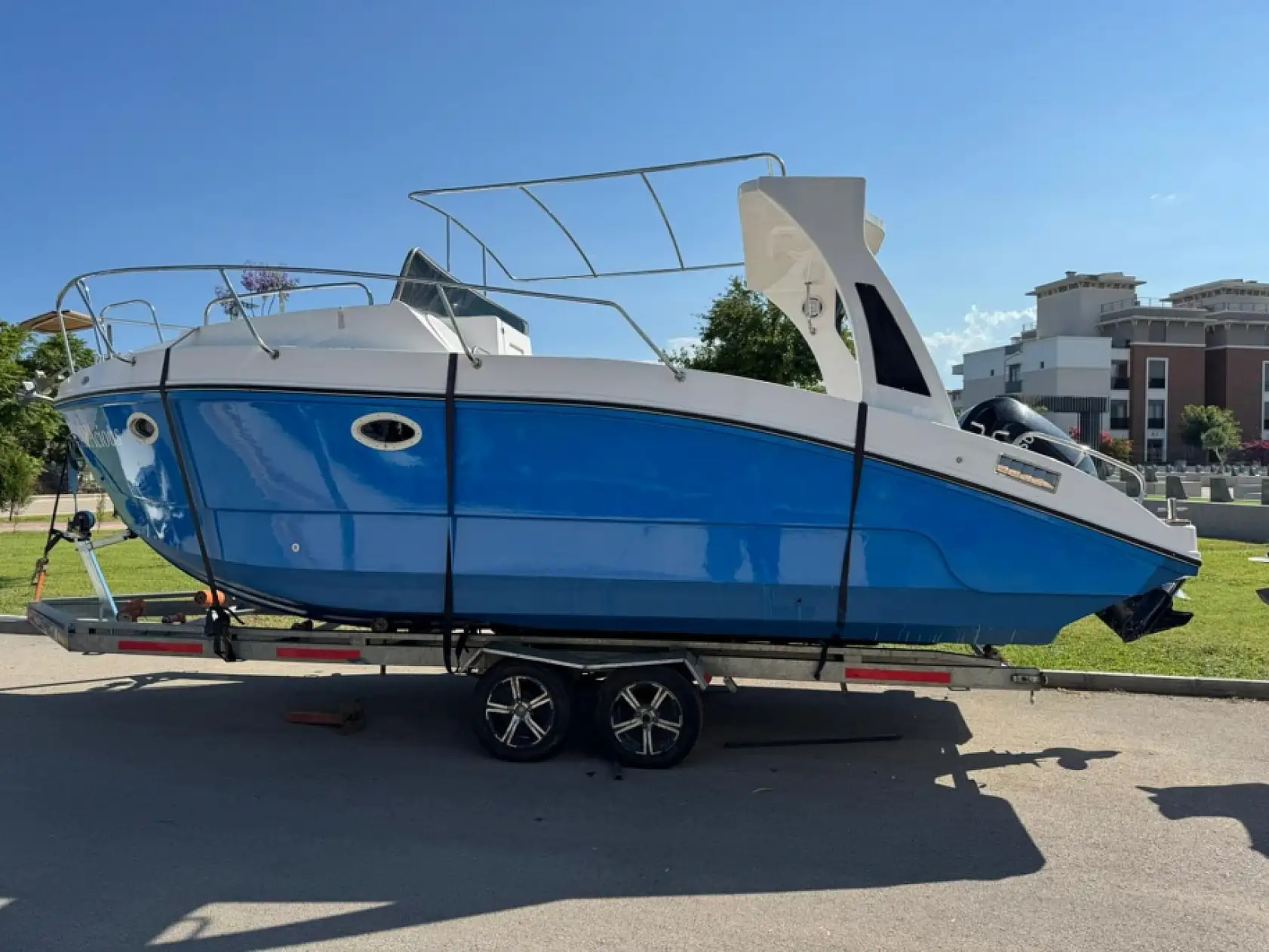 Bisiklet veya otomobil değil, bu kez karadan tekne çaldılar