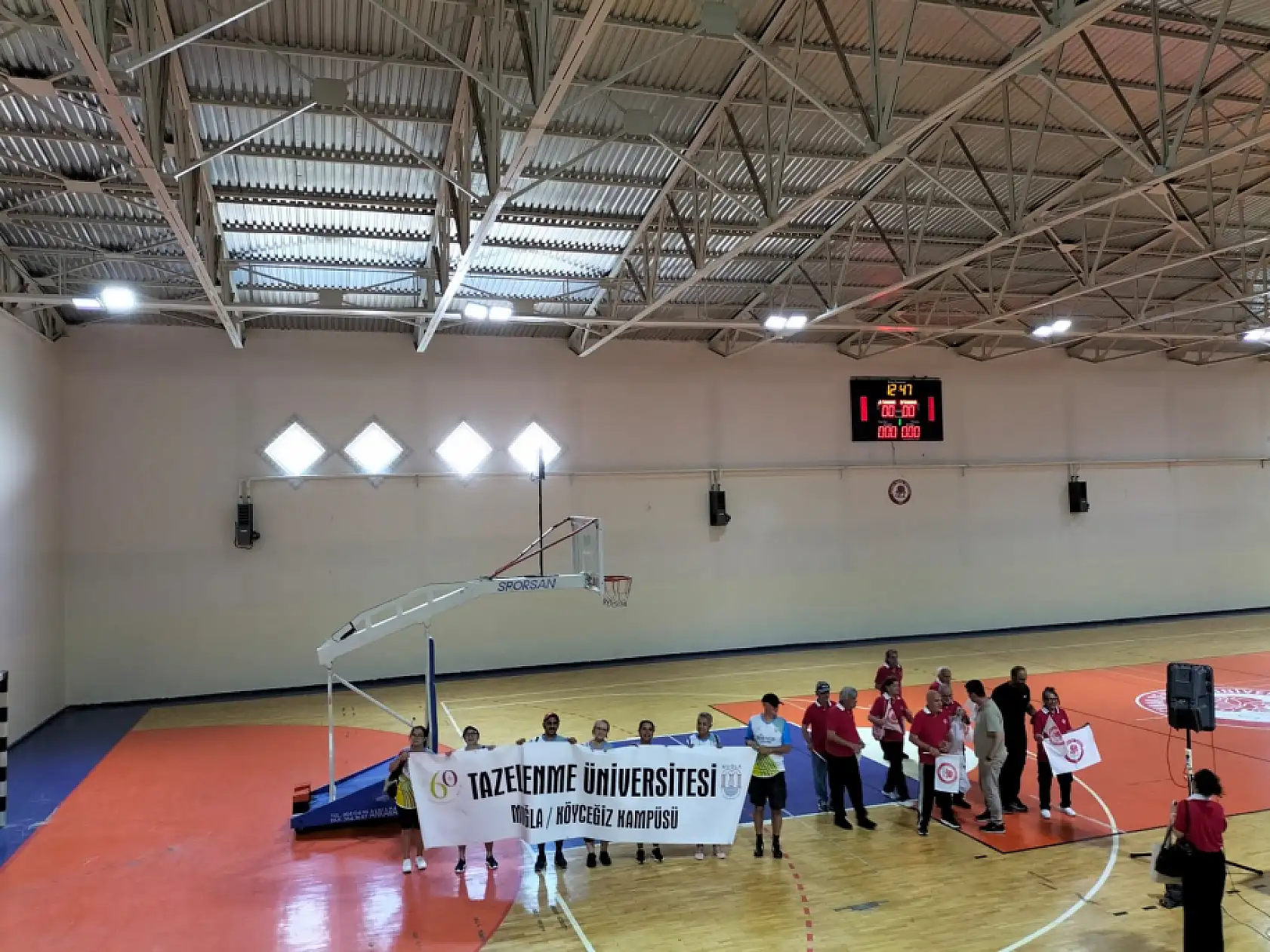 Köyceğiz Tazelenme Üniversitesi'nin olimpiyat heyecanı başladı