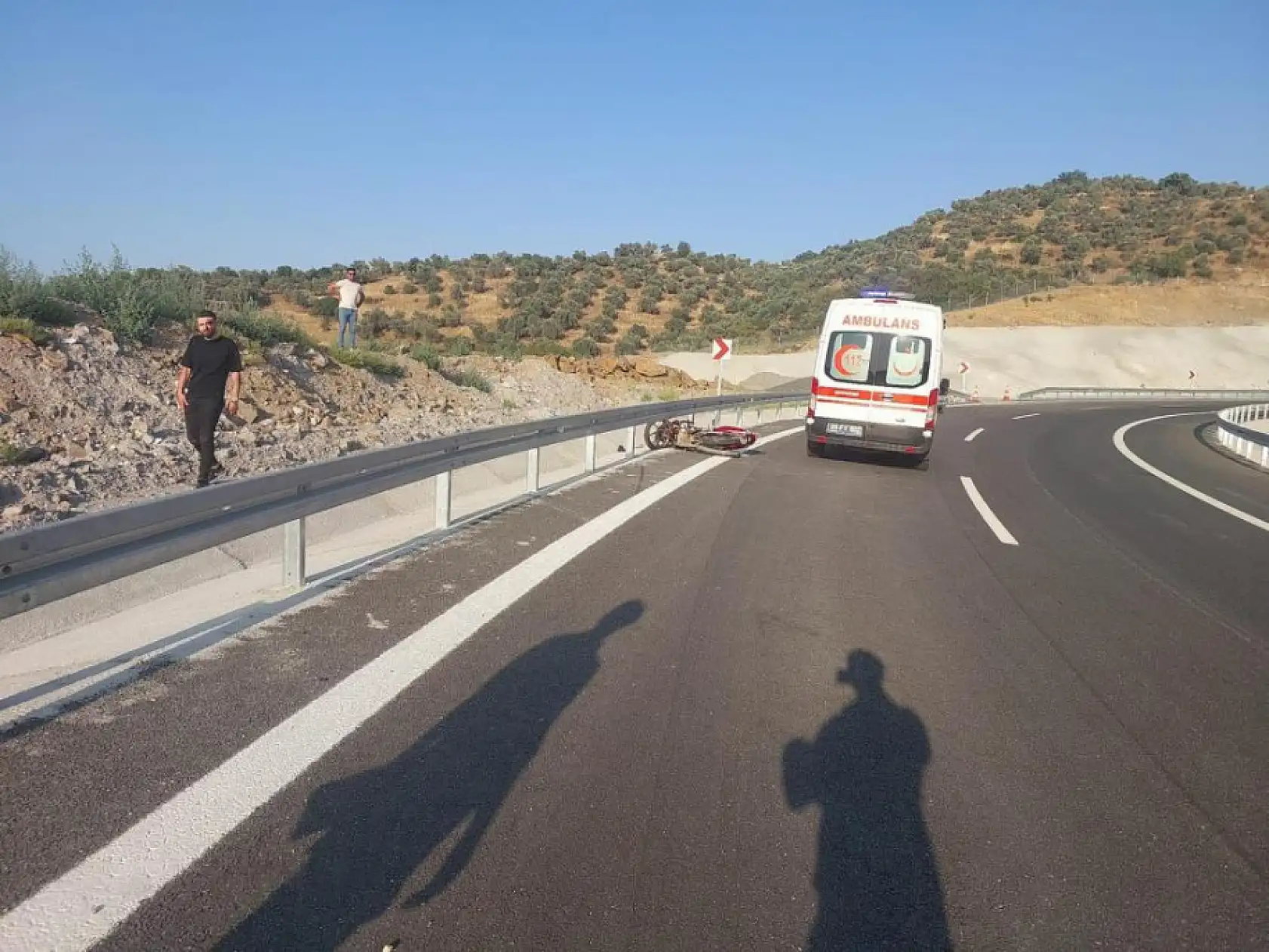 Motosiklet kazasında yaralanan kişi, cezaevi firarisi çıktı